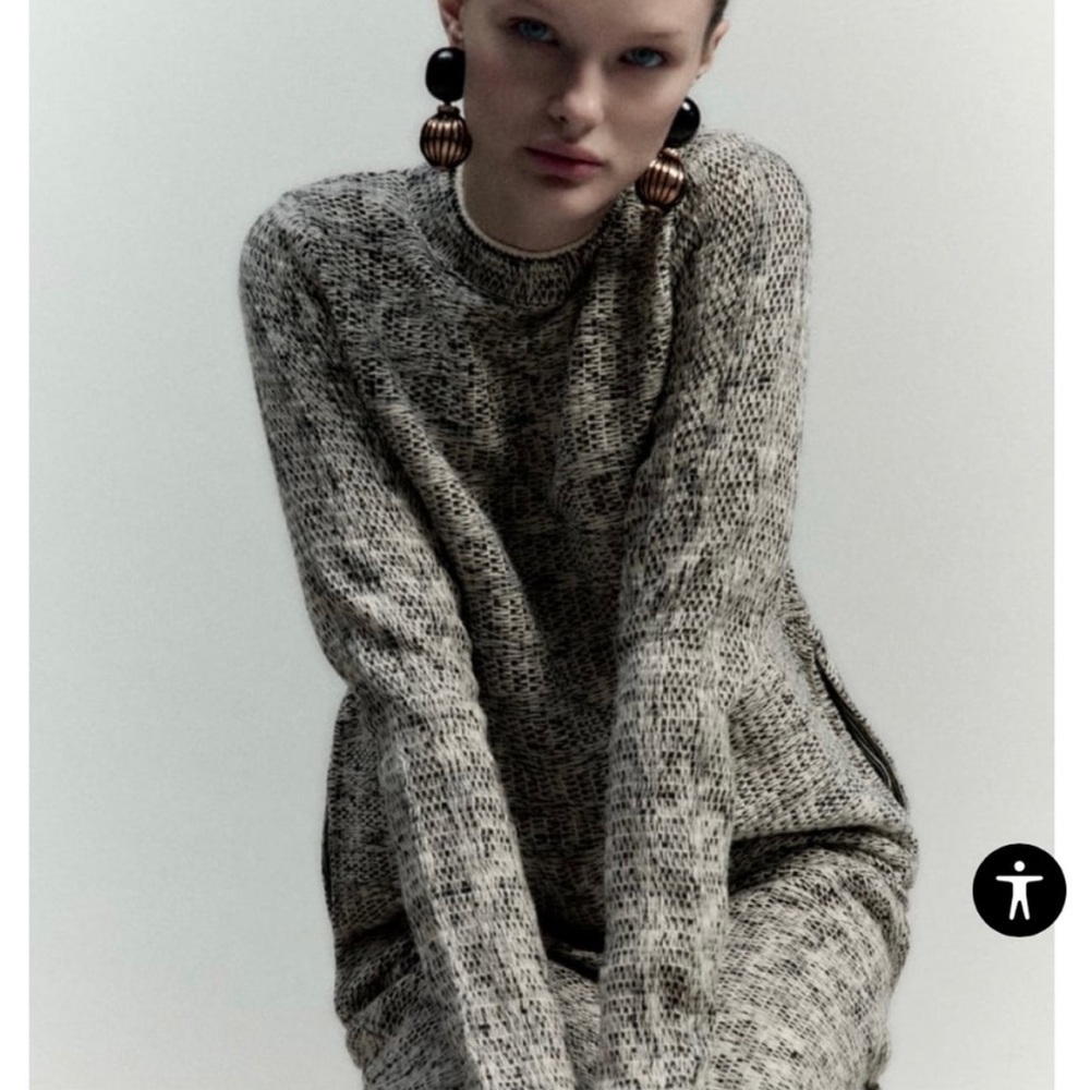 NWOT Zara Knit Sweater Midi Dress in Gray. Size Medium.